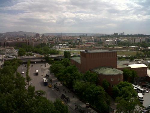 IMG01615-20120523-1556-ankara