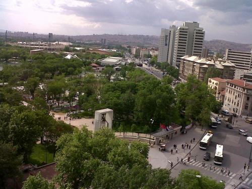 IMG01616-20120523-1556-ankara